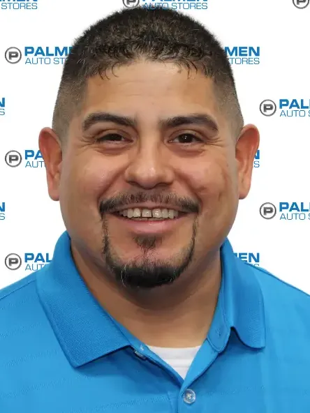 Consultor de Ventas y Arrendamiento Mike Moreno in Spanish Speakers at Palmen Motors